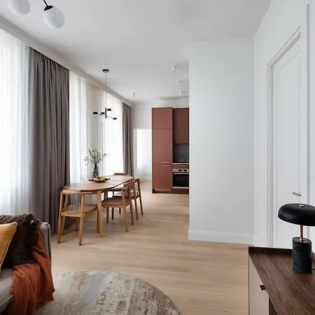 Bright & Modern In Historic Raina Blvd Building I Near Park & Old Town * ריגה
