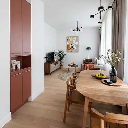 아파트 Bright & Modern In Historic Raina Blvd Building I Near Park & Old Town *